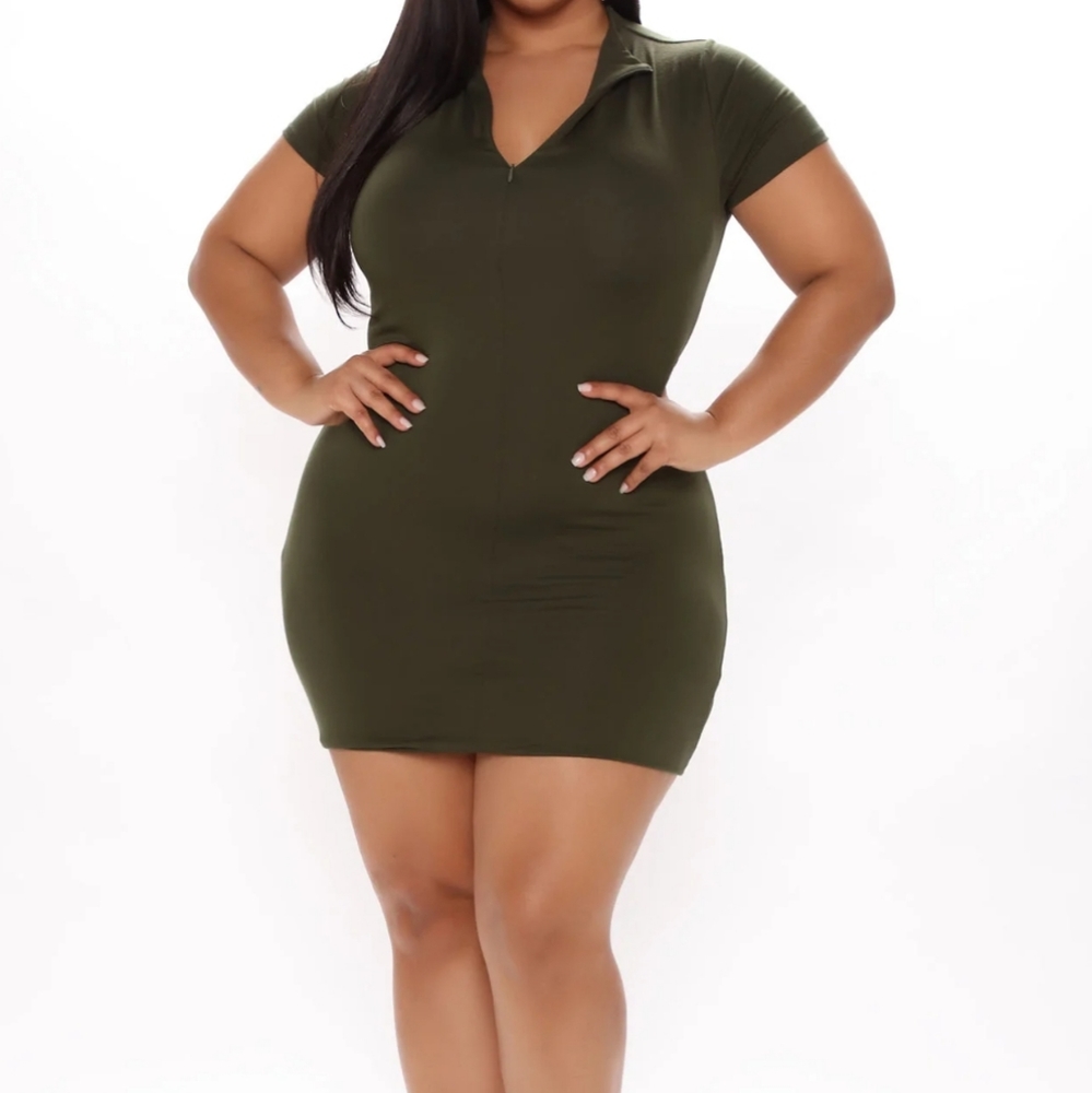 Sporting the New Mini dress Dark green